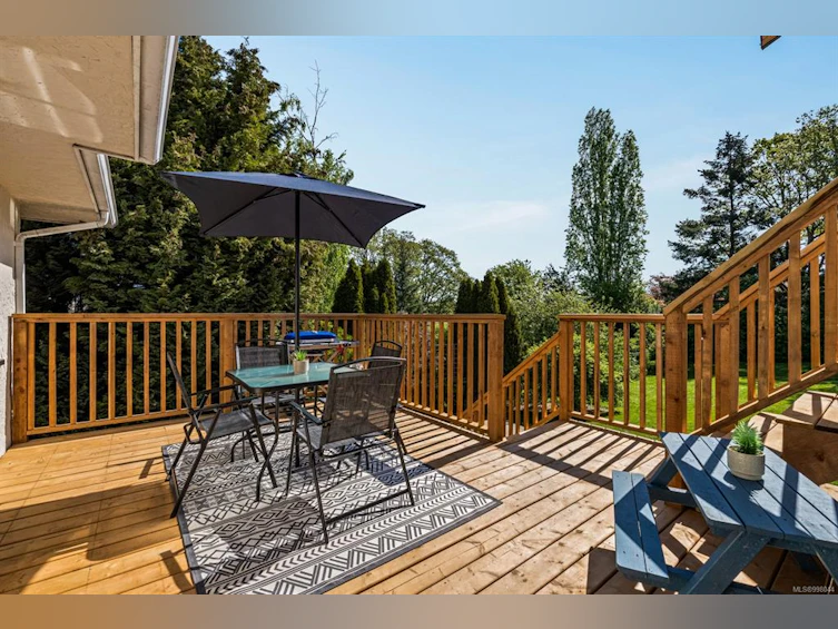 2957 Austin Avenue, Saanich, BC, V9A 2K9 - 31