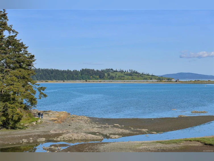 2133-2600 Ferguson Road, Central Saanich, BC, V8M 2C1 - 4