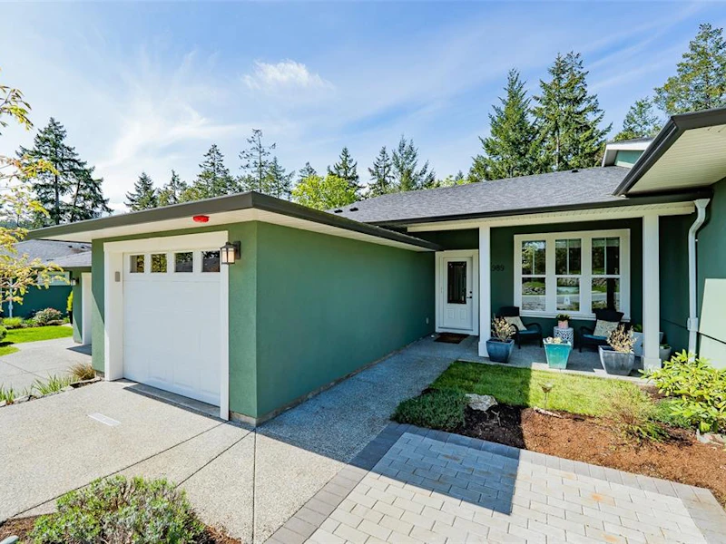 4989 Currie Place, Nanaimo BC