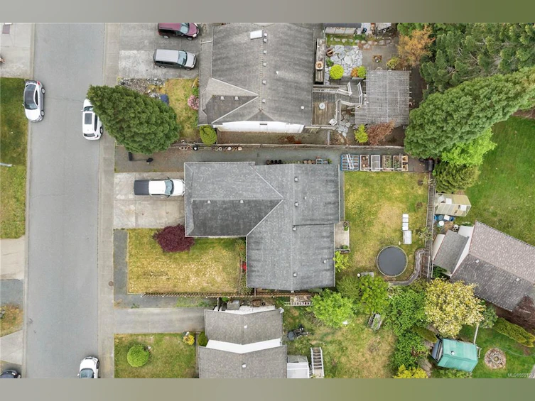 885 Kit Crescent, Campbell River, BC, V9H 1P7 - 2