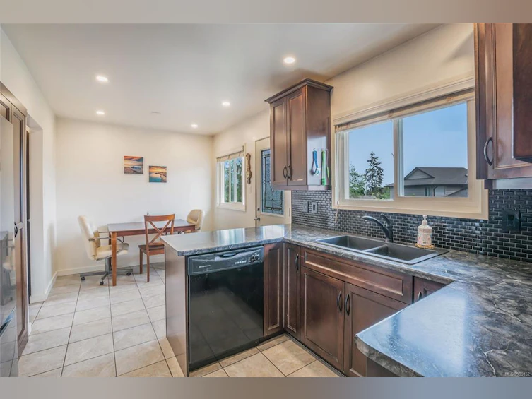 2820 Biscayne Bay, Nanaimo, BC, V9T 3C4 - 8