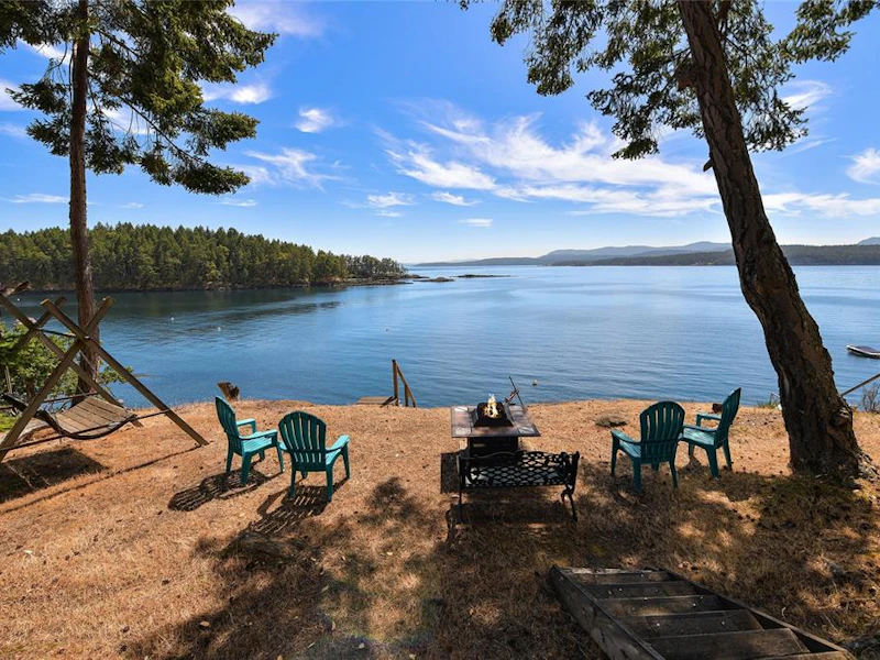 222 Spinnaker Drive, Mayne Island BC