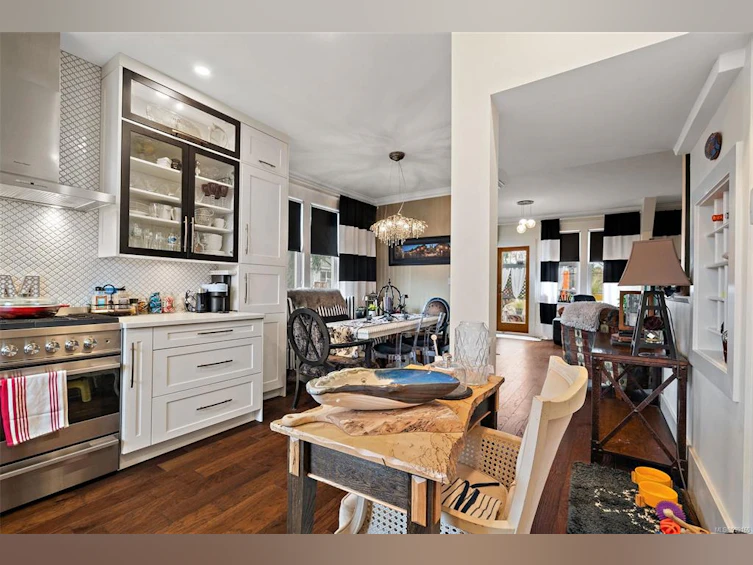 2527 Scott Street, Victoria, BC, V8R 4H8 - 10