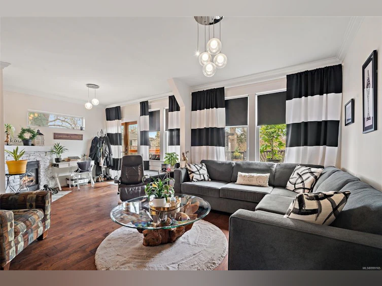 2527 Scott Street, Victoria, BC, V8R 4H8 - 3