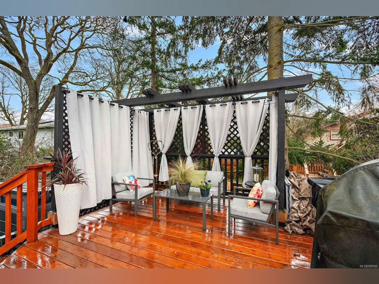 2527 Scott Street, Victoria, BC, V8R 4H8 - 23