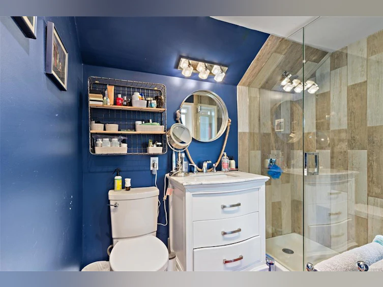 2527 Scott Street, Victoria, BC, V8R 4H8 - 17