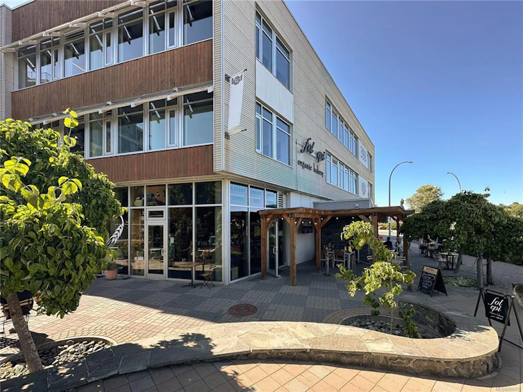 305-399 Tyee Road, Victoria, BC, V9A 0A8 - 30