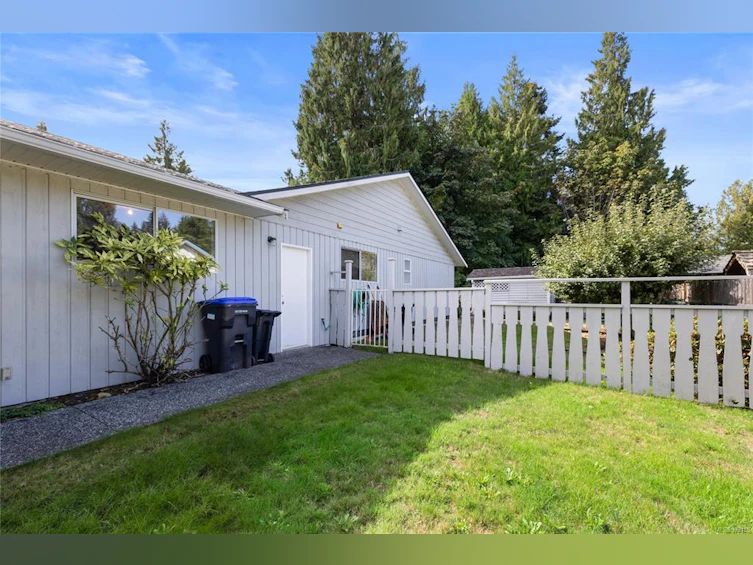 591 Moresby Avenue, Qualicum Beach, BC, V9K 1J6 - 29
