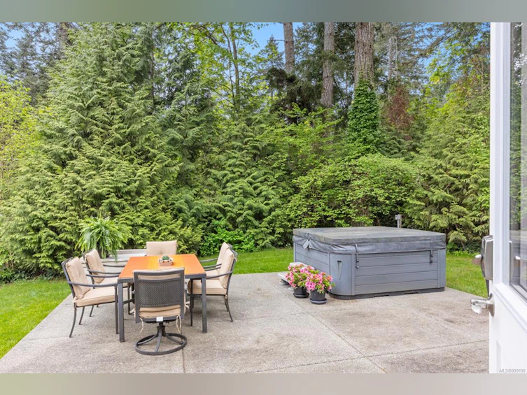 3671 Thomson Road, Courtenay, BC, V9N 9T5 - 30