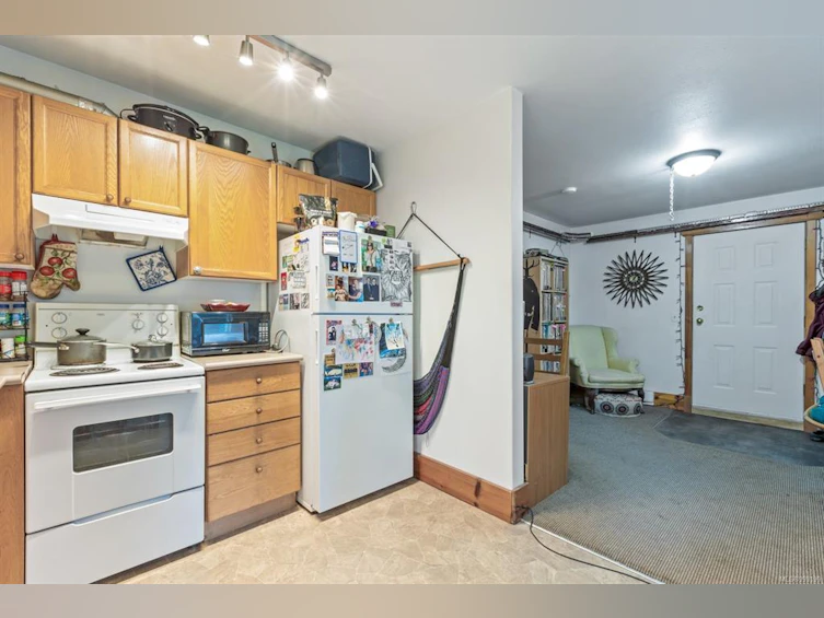 3671 Thomson Road, Courtenay, BC, V9N 9T5 - 46