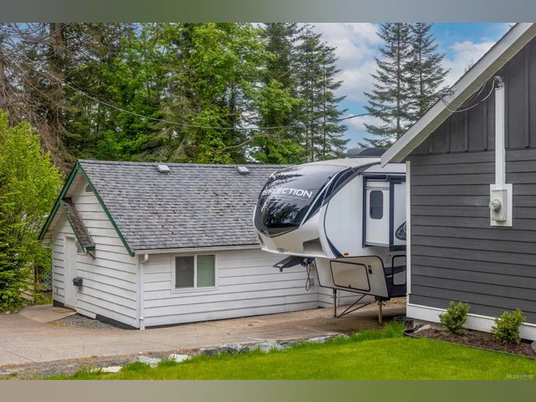 3671 Thomson Road, Courtenay, BC, V9N 9T5 - 36