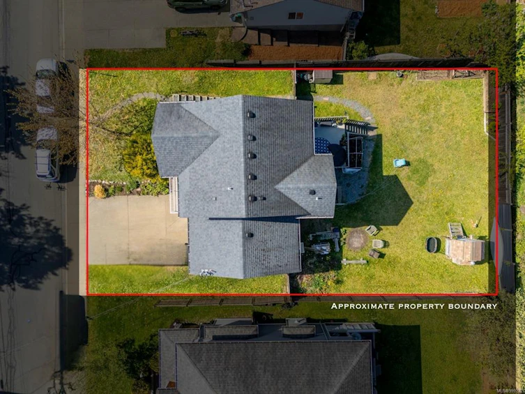2782 Kendal Avenue, Cumberland, BC, V0R 1S0 - 46