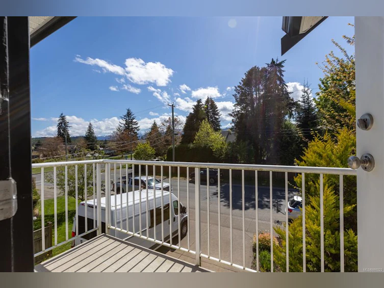 2782 Kendal Avenue, Cumberland, BC, V0R 1S0 - 35