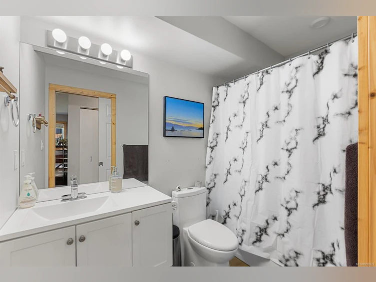 2782 Kendal Avenue, Cumberland, BC, V0R 1S0 - 43