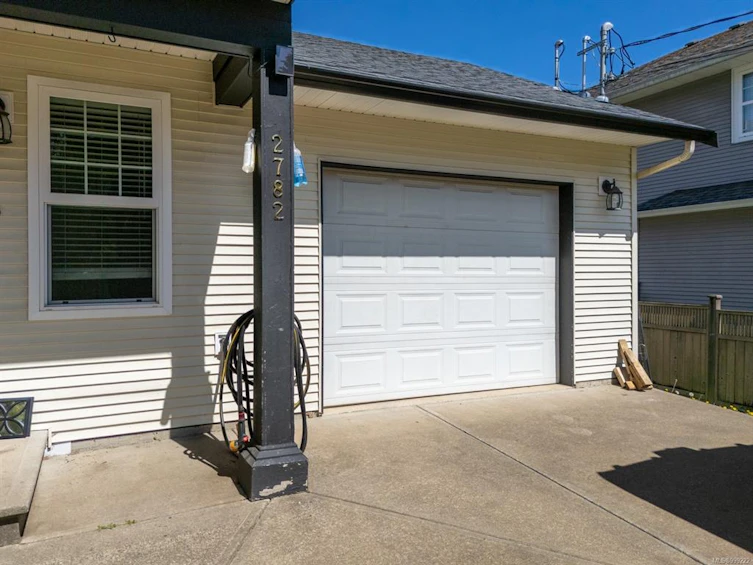 2782 Kendal Avenue, Cumberland, BC, V0R 1S0 - 15