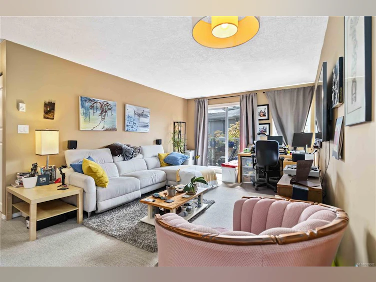 402-2880 Quadra Street, Victoria, BC, V8T 4E7 - 5
