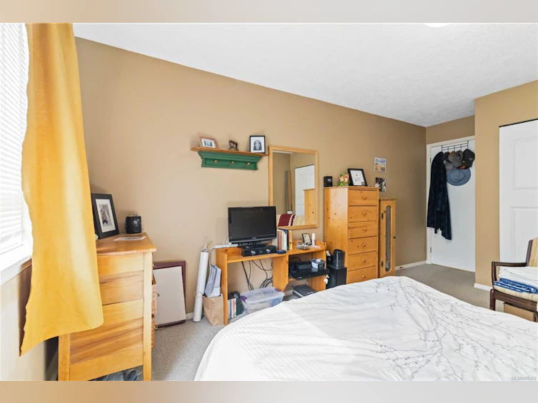 402-2880 Quadra Street, Victoria, BC, V8T 4E7 - 19