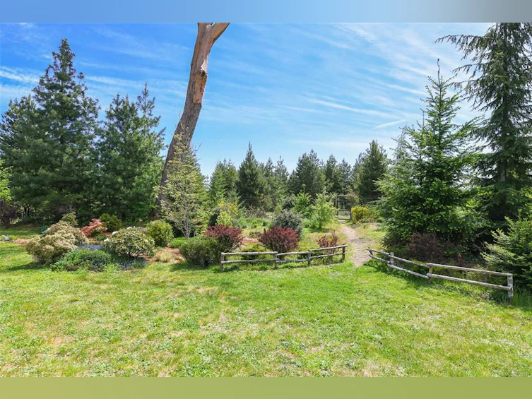4131 Pinecrest Road, Denman Island, BC, V0R 1T0 - 48