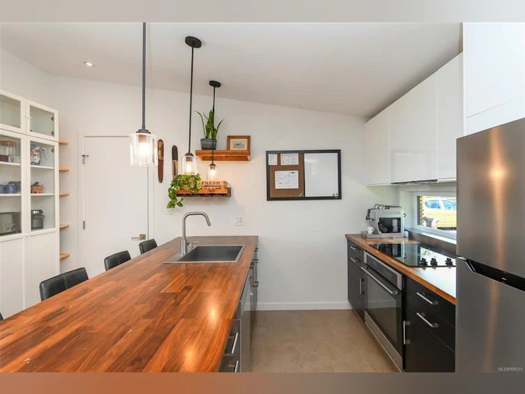 4131 Pinecrest Road, Denman Island, BC, V0R 1T0 - 25