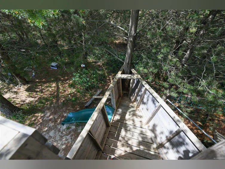 4131 Pinecrest Road, Denman Island, BC, V0R 1T0 - 70