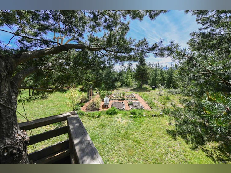 4131 Pinecrest Road, Denman Island, BC, V0R 1T0 - 55