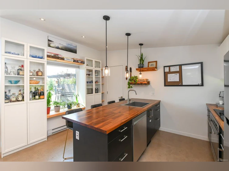4131 Pinecrest Road, Denman Island, BC, V0R 1T0 - 23