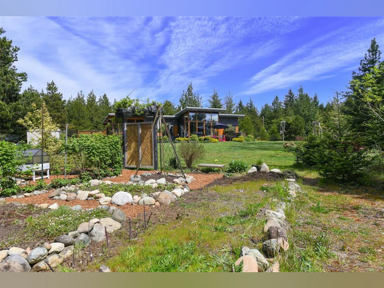 4131 Pinecrest Road, Denman Island, BC, V0R 1T0 - 9