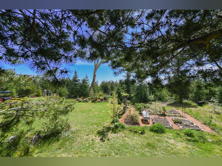 4131 Pinecrest Road, Denman Island, BC, V0R 1T0 - 54
