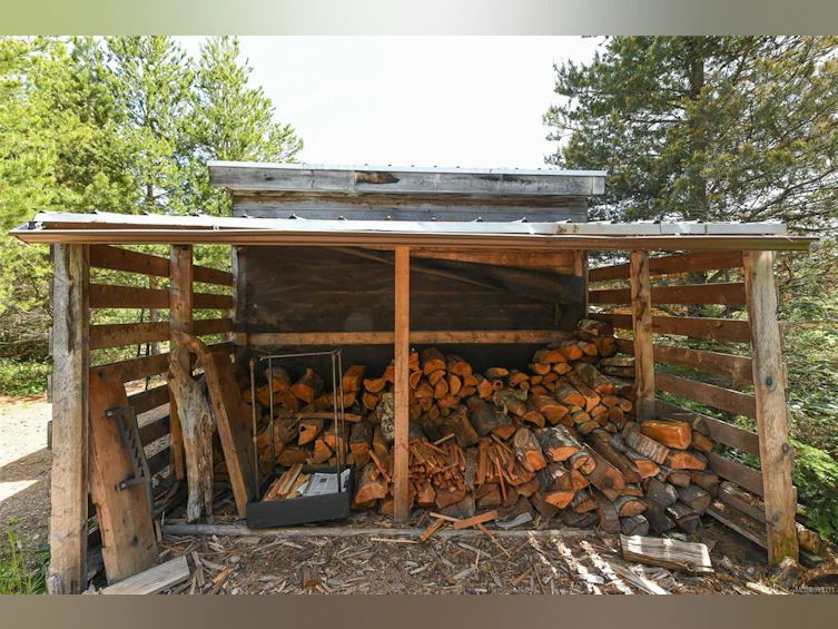 4131 Pinecrest Road, Denman Island, BC, V0R 1T0 - 81