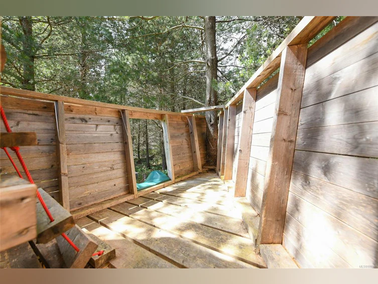 4131 Pinecrest Road, Denman Island, BC, V0R 1T0 - 73