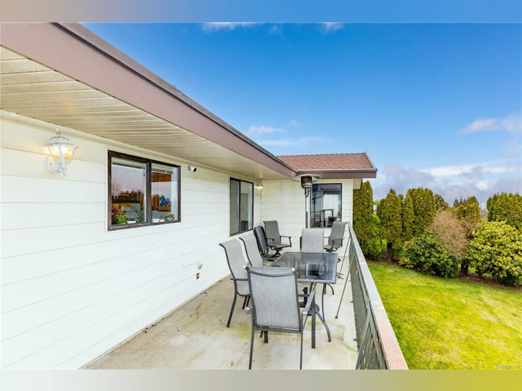 605 S Murphy Street, Campbell River, BC, V9W 6G1 - 15