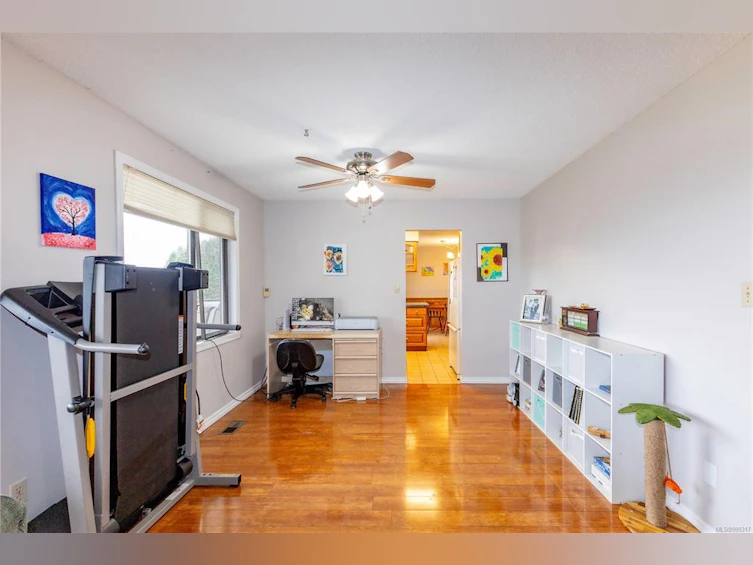 605 S Murphy Street, Campbell River, BC, V9W 6G1 - 26