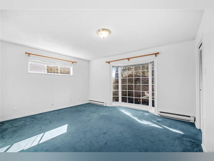 4815 Cordova Bay Road, Saanich, BC, V8Y 2J8 - 12