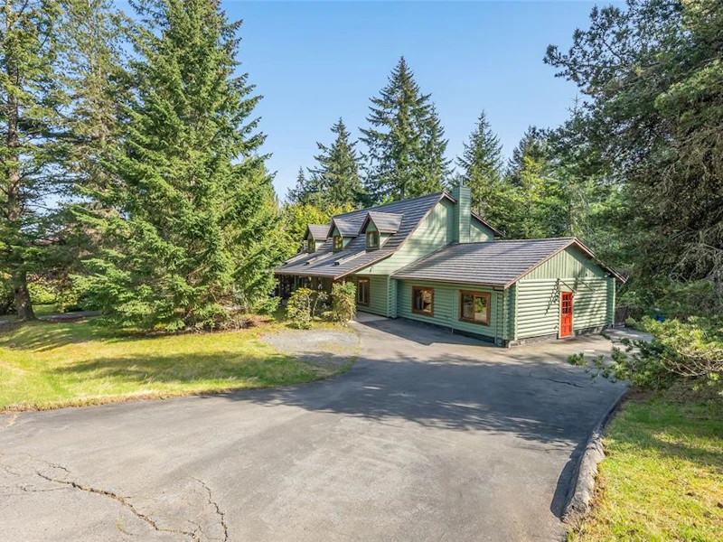 4847 Lost Lake Road, Nanaimo BC V9T 5C6