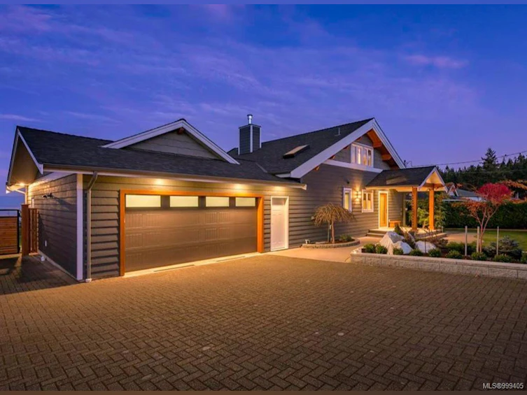 6366 Eagles Drive, Courtenay, BC, V9J 1V4 - 14