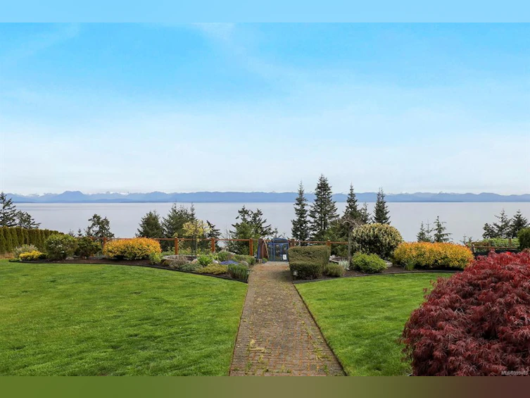 6366 Eagles Drive, Courtenay, BC, V9J 1V4 - 38