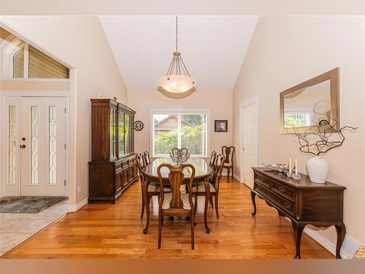 5300 Mynabird Lane, Saanich, BC, V8Y 3H6 - 9