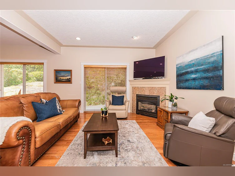 5300 Mynabird Lane, Saanich, BC, V8Y 3H6 - 19