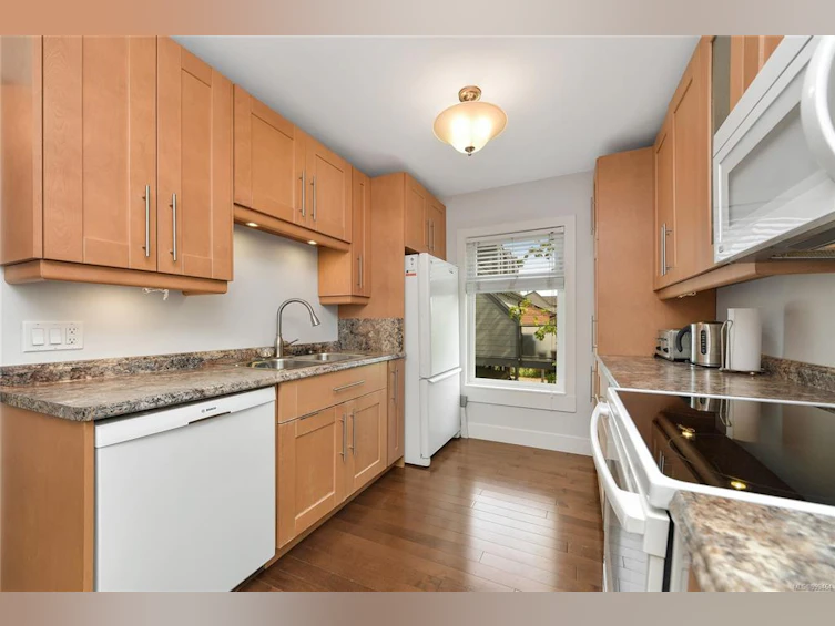 1-118 Michigan Street, Victoria, BC, V8V 1R1 - 7