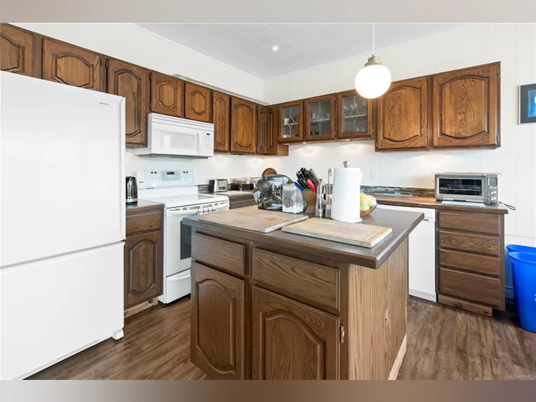 1412 Imperial Lane, Ucluelet, BC, V0R 3A0 - 6