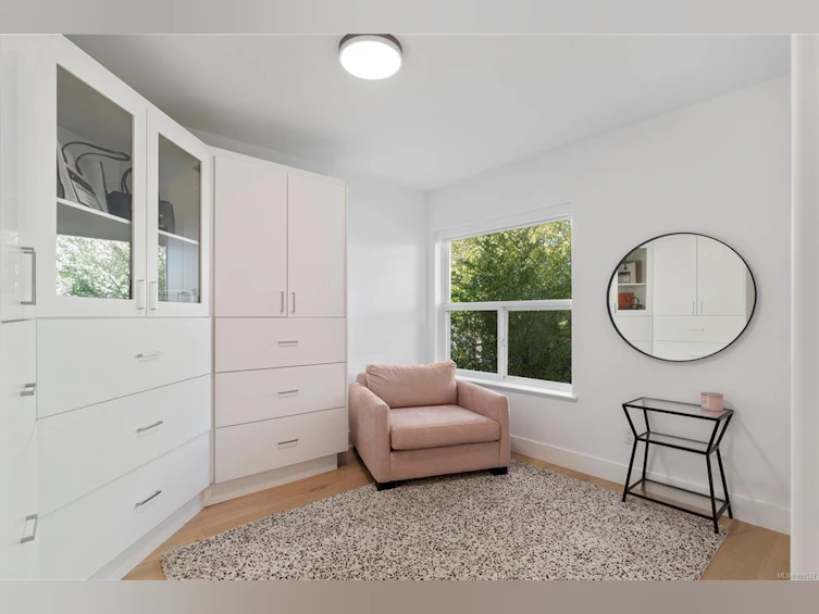 4394 Wildflower Lane, Saanich, BC, V8X 5H1 - 22