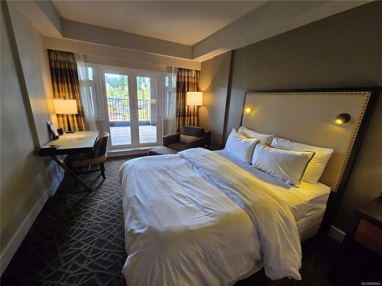 236/238 C-1999 Country Club Way, Langford, BC, V9B 6R3 - 24