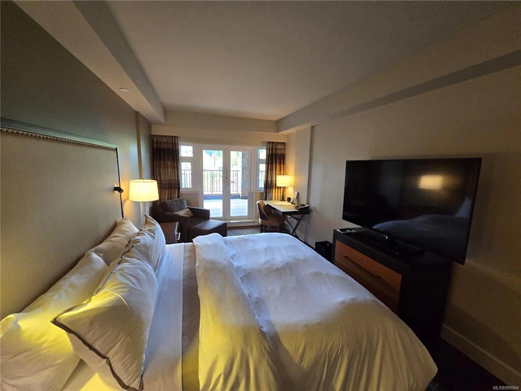 236/238 C-1999 Country Club Way, Langford, BC, V9B 6R3 - 50