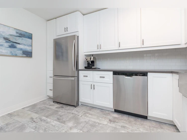 207-1545 Pandora Avenue, Victoria, BC, V8R 6R1 - 9