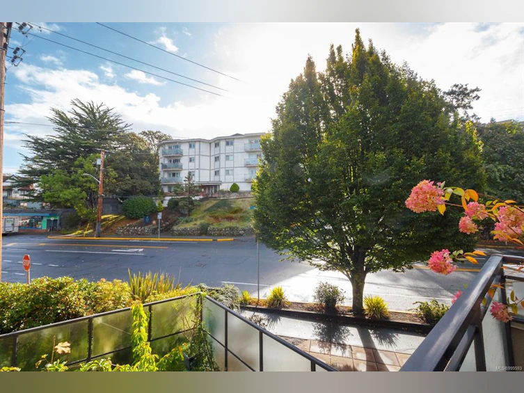 207-1545 Pandora Avenue, Victoria, BC, V8R 6R1 - 17