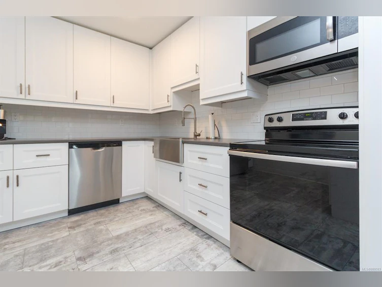 207-1545 Pandora Avenue, Victoria, BC, V8R 6R1 - 7