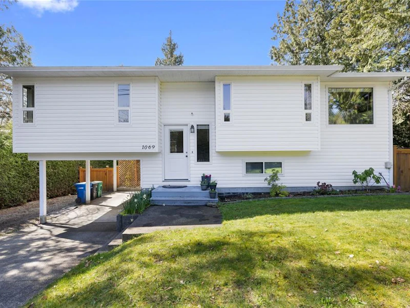 1069 Old Victoria Road, Nanaimo BC V9R 6R4