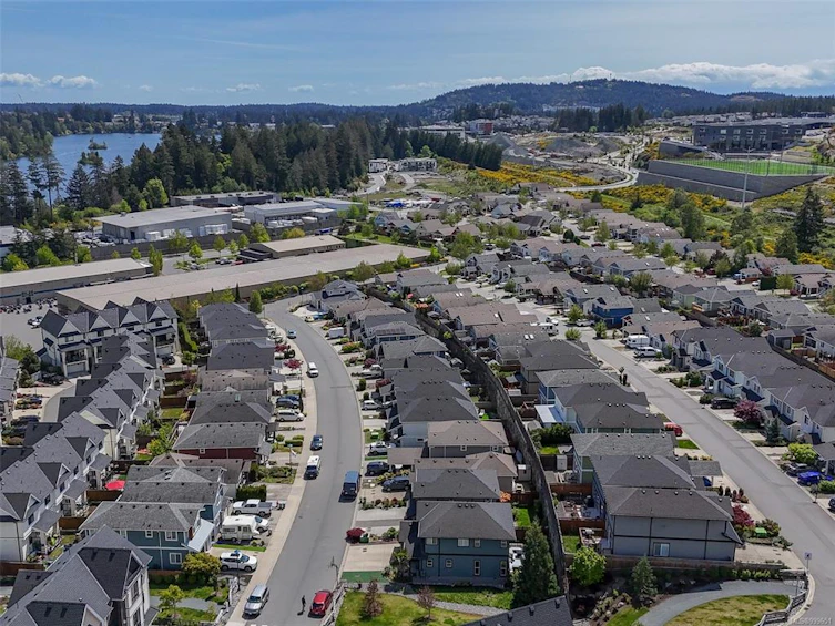 2963 Burlington Crescent, Langford, BC, V9B 0K6 - 39