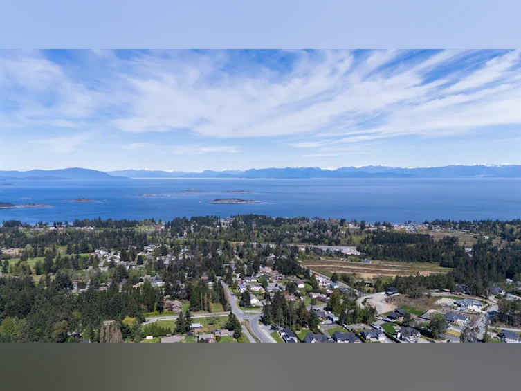 7468 High Ridge Crescent, Nanaimo, BC, V0R 2H0 - 7