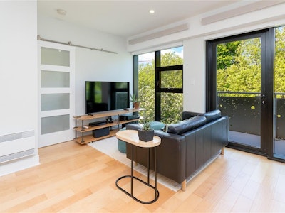 N408-1105 Pandora Avenue - 4